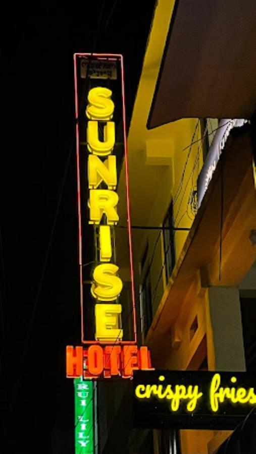 Hotel Sunrise 因帕尔 外观 照片